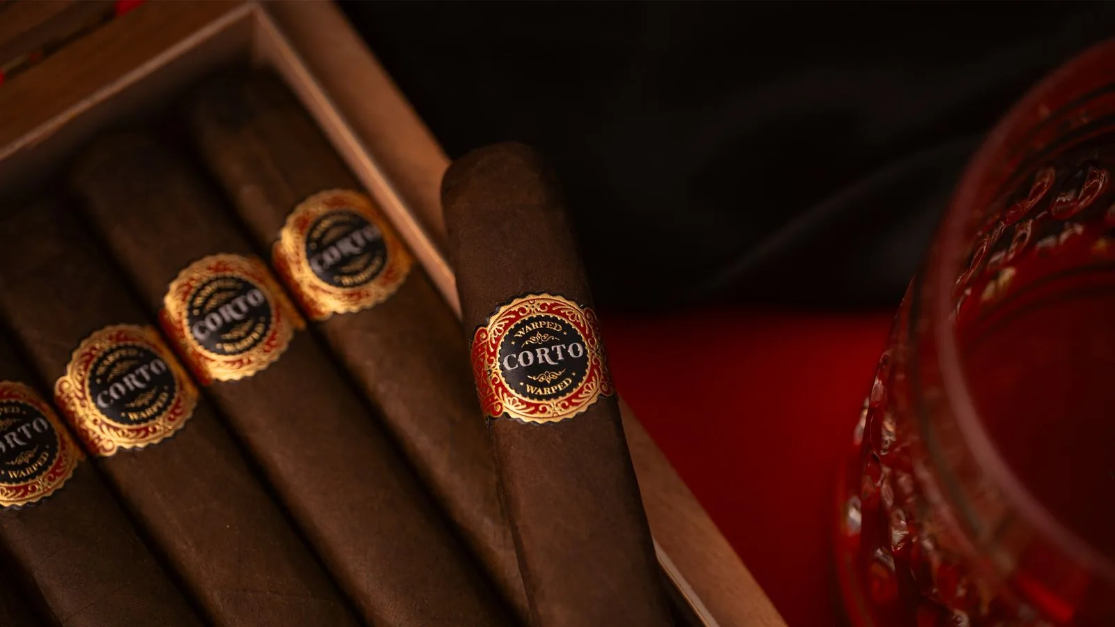 Corto Maduro logo